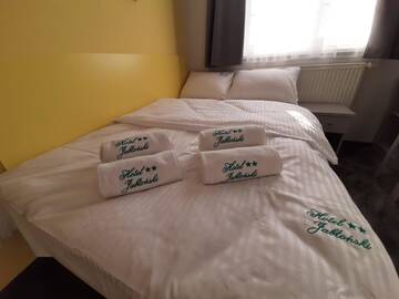 Фото номера Двухместный номер с 1 кроватью Отель Hotel Jabłoński г. Доротово 5